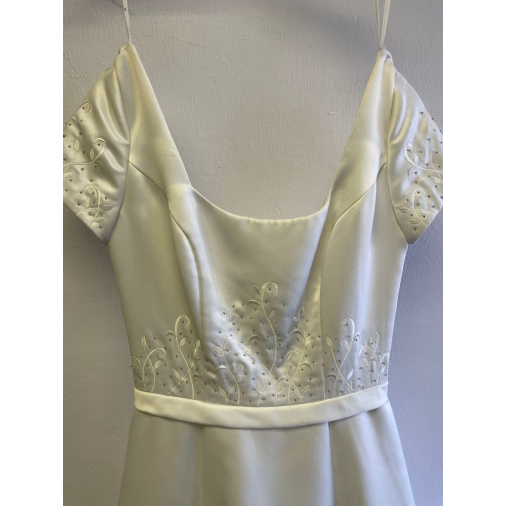 Women's Paloma Blanca Ivory Wedding Dress Size 10